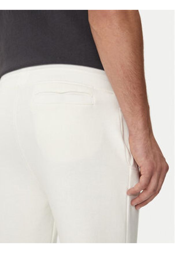 Guess Spodnie dresowe Aldwin Z2YB22 K9V31 Écru Regular Fit. Materiał: bawełna