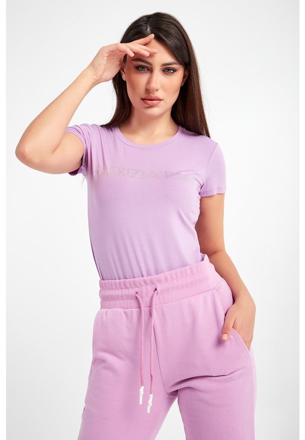 Patrizia Pepe - T-SHIRT PATRIZIA PEPE. Długość rękawa: krótki rękaw. Długość: krótkie. Wzór: napisy