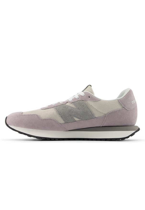 Buty unisex New Balance M2379XU – fioletowe. Kolor: fioletowy. Materiał: syntetyk, materiał, skóra, guma, zamsz. Szerokość cholewki: normalna