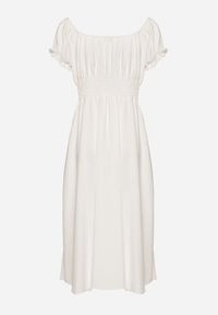 Born2be - Biała Sukienka z Bawełną Typu Hiszpanka z Ozdobnymi Bufkami Lunaleia. Okazja: na co dzień. Typ kołnierza: dekolt hiszpanka. Kolor: biały. Materiał: bawełna. Styl: casual, elegancki, klasyczny #3