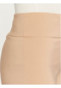 Rinascimento Spodnie materiałowe CFC0114971003 Beżowy Regular Fit. Kolor: beżowy. Materiał: materiał, syntetyk