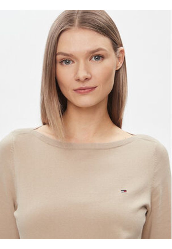 TOMMY HILFIGER - Tommy Hilfiger Sweter WW0WW40099 Beżowy Regular Fit. Kolor: beżowy. Materiał: bawełna, syntetyk