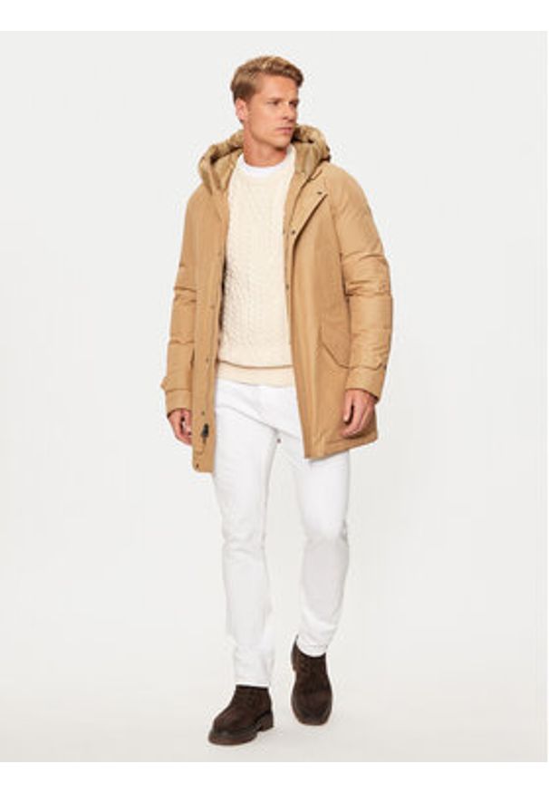 Woolrich Kurtka puchowa CFWOOU0487MRUT0001 Beżowy Regular Fit. Kolor: beżowy. Materiał: bawełna