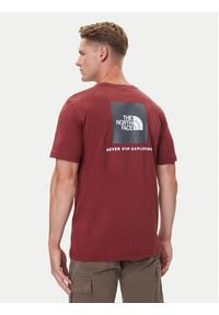 The North Face T-Shirt Redbox NF0A87NP Czerwony Regular Fit. Kolor: czerwony. Materiał: bawełna #4