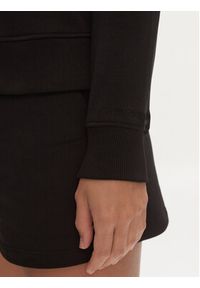 Calvin Klein Jeans Bluza Embro Badge J20J223085 Czarny Regular Fit. Kolor: czarny. Materiał: bawełna
