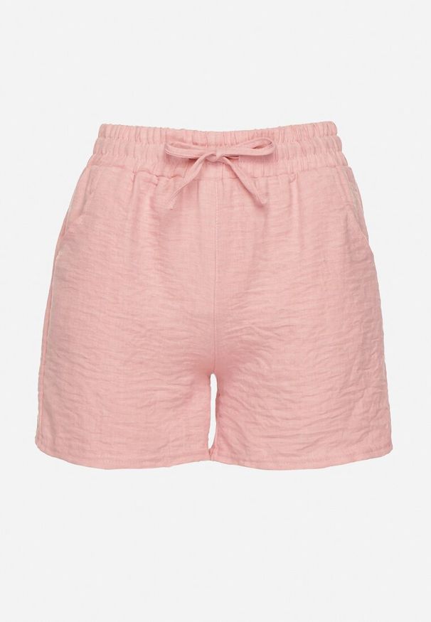 Born2be - Różowe Szorty Ozdobione Wiązaniem Liraine. Okazja: na co dzień. Kolor: różowy. Wzór: aplikacja. Sezon: lato. Styl: casual