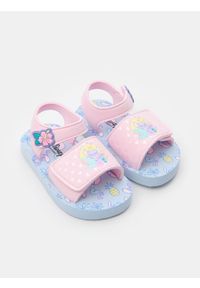 Sinsay - Sandały z pianki z ozdobną gumową naszywką Stitch - błękitny. Kolor: niebieski. Materiał: guma. Wzór: aplikacja
