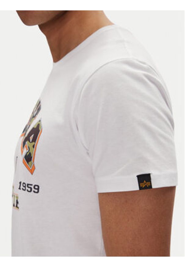 Alpha Industries T-Shirt Small Logo 146511 Biały Regular Fit. Kolor: biały. Materiał: bawełna