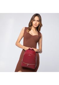 Wittchen - Damski plecak skórzany z poziomym suwakiem. Kolor: czerwony. Materiał: skóra. Styl: klasyczny, elegancki #2