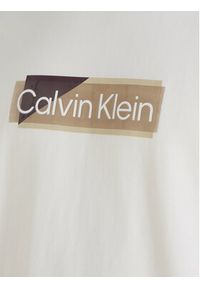 Calvin Klein T-Shirt Layered Gel Logo K10K111845 Biały Regular Fit. Kolor: biały. Materiał: bawełna