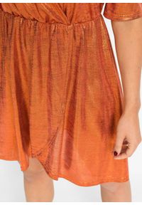 Sukienka z brokatowym połyskiem i założeniem kopertowym bonprix czerwony miedziany metaliczny. Kolor: pomarańczowy. Typ sukienki: kopertowe #6