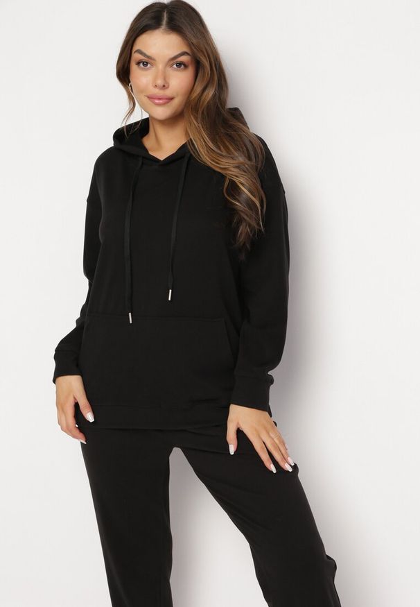 Born2be - Czarny 2-częściowy Komplet Dresowy z Bluzą i Spodniami Ciprana. Kolor: czarny. Materiał: dresówka