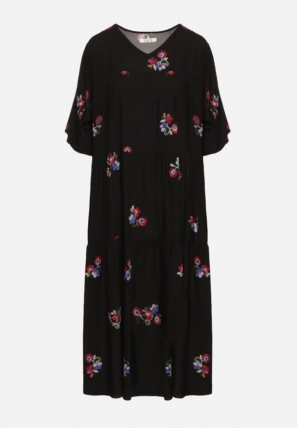 Born2be - Czarna Wiskozowa Sukienka o Rozkloszowanym Kroju z Krótkim Rękawem Givinia. Okazja: na imprezę, na co dzień. Kolekcja: plus size. Kolor: czarny. Materiał: wiskoza. Długość rękawa: krótki rękaw. Typ sukienki: proste, dla puszystych, rozkloszowane. Styl: elegancki, casual