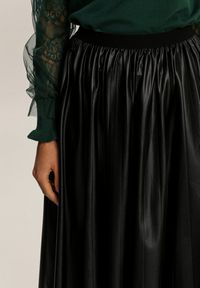 Renee - Czarna Spódnica Isadora. Okazja: na co dzień. Kolor: czarny. Materiał: skóra ekologiczna. Styl: casual, klasyczny #3