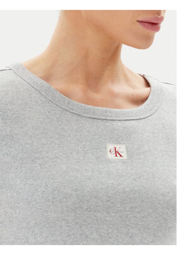 Calvin Klein Jeans T-Shirt LV047C200G Szary Slim Fit. Kolor: szary. Materiał: bawełna