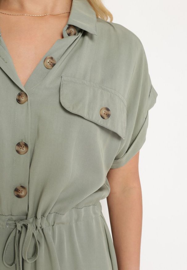 Born2be - Zielona Sukienka Priaphelous. Kolor: zielony. Materiał: tkanina, bawełna. Długość rękawa: krótki rękaw. Wzór: aplikacja. Typ sukienki: rozkloszowane, koszulowe. Długość: mini