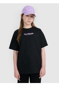 4f - 4F T-shirt oversize z nadrukiem dziewczęcy - czarny 128 (7-8 lat). Okazja: na co dzień. Kolor: czarny. Materiał: jersey, bawełna. Długość rękawa: krótki rękaw. Długość: krótkie. Wzór: nadruk. Sezon: lato. Styl: sportowy, klasyczny, casual