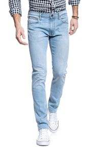 Lee - LEE SPODNIE MĘSKIE LUKE BLEACHED CODY L719NLUH 112119227. Długość: krótkie. Wzór: kolorowy. Sezon: lato, zima. Styl: elegancki