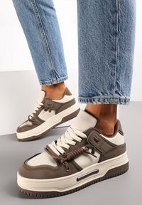 Renee - Brązowe Sneakersy z Podwójnym Sznurowaniem na Grubej Podeszwie Ralholena. Nosek buta: okrągły. Zapięcie: sznurówki. Kolor: brązowy. Materiał: materiał. Sezon: wiosna, jesień. Obcas: na obcasie. Wysokość obcasa: niski #2