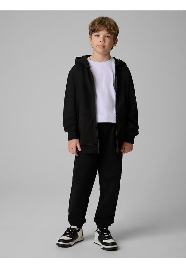 4f - 4F Spodnie dresowe joggery chłopięce - czarne 152 (11-12 lat). Okazja: na co dzień, na uczelnię, do domu. Kolor: czarny. Materiał: dresówka. Sezon: lato. Styl: casual