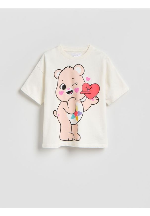 Reserved - T-shirt z nadrukiem Troskliwe Misie - złamana biel. Materiał: bawełna. Wzór: nadruk