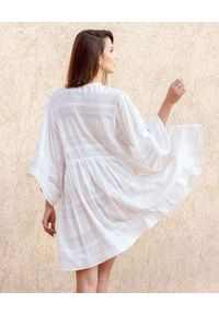 SCARLETT POPPIES - Biała sukienka mini z haftem. Kolor: biały. Wzór: haft. Typ sukienki: asymetryczne. Długość: mini #2