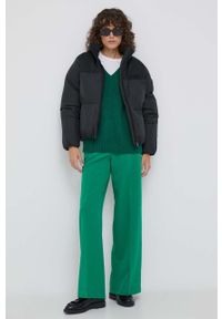 TOMMY HILFIGER - Tommy Hilfiger kurtka damska kolor czarny zimowa. Kolor: czarny. Materiał: syntetyk, poliester. Sezon: zima #6