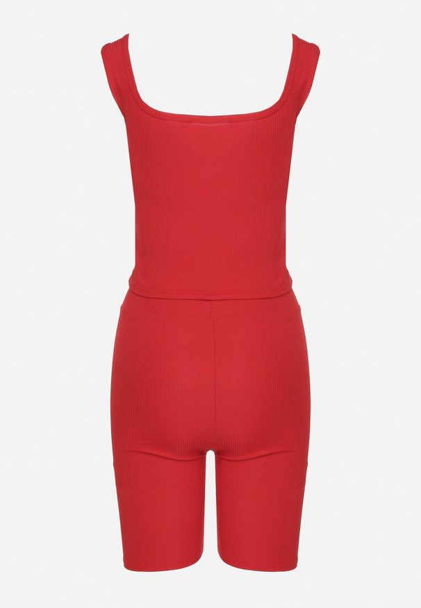 Born2be - Czerwony Prążkowany Komplet Top na Ramiączkach i Szorty Kolarki Mevola. Kolor: czerwony. Materiał: prążkowany