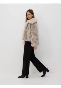 Reserved - Jeansy wide leg z wysokim stanem - czarny. Stan: podwyższony. Kolor: czarny