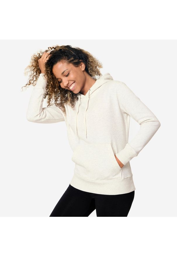 DOMYOS - Bluza z kapturem damska Domyos Gym & Pilates. Typ kołnierza: kaptur. Kolor: biały. Materiał: poliester, elastan, tkanina, prążkowany, bawełna, materiał. Długość: długie. Sport: joga i pilates