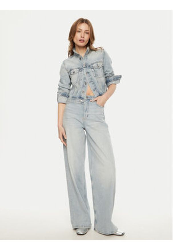 Calvin Klein Jeans Kurtka jeansowa 90's J20J224544 Niebieski Regular Fit. Kolor: niebieski. Materiał: bawełna