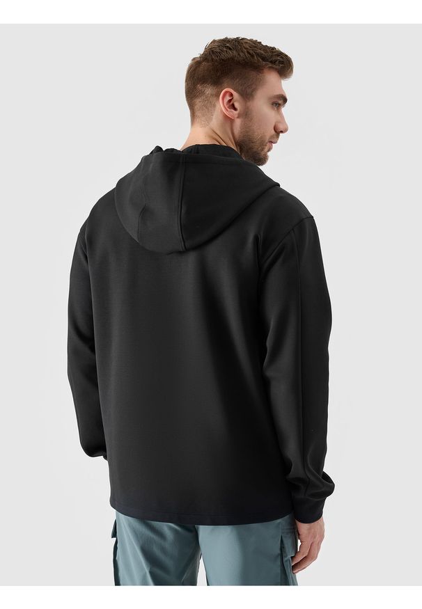 4f - 4F Bluza dresowa rozpinana z kapturem męska - czarna L. Okazja: na co dzień. Typ kołnierza: kaptur. Kolor: czarny. Materiał: dresówka. Wzór: ze splotem, gładki. Styl: casual, sportowy. Sport: fitness
