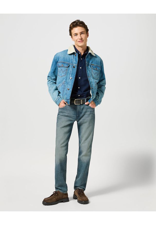 Wrangler - WRANGLER MĘSKIE SPODNIE JEANSOWE GREENSBORO SAGE WASH 112357417 W15Q008821