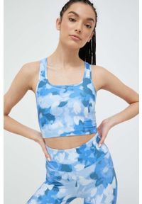 CASALL - Casall top do jogi kolor niebieski. Kolor: niebieski. Materiał: skóra, dzianina, materiał, włókno. Długość rękawa: na ramiączkach. Wzór: ze splotem #2