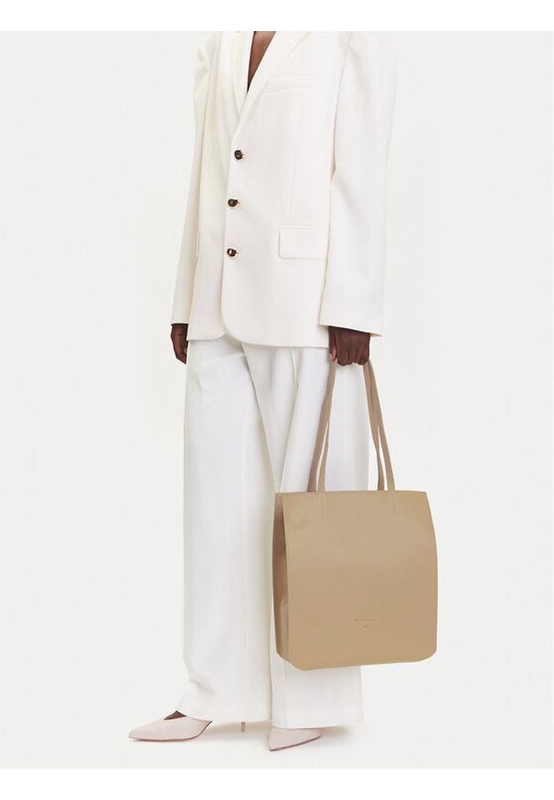 Patrizia Pepe Torebka 8B0237/L001-B732 Beżowy. Kolor: beżowy. Materiał: skórzane