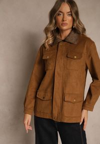 Renee - Brązowa Kurtka Koszulowa Barn Jacket z Kieszeniami na Napy Tilusea. Okazja: na co dzień. Kolor: brązowy. Materiał: jeans. Styl: elegancki, casual