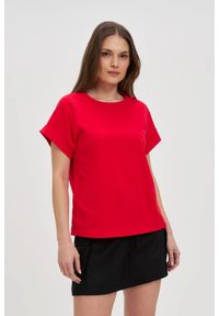MOODO - Bawełniany t-shirt czerwony. Kolor: czerwony. Materiał: bawełna