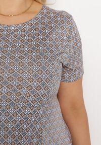 Born2be - Niebiesko-Beżowa Rozkloszowana Sukienka Mini z Elastycznej Wiskozy Annamarie. Kolor: niebieski. Materiał: wiskoza. Długość: mini #4