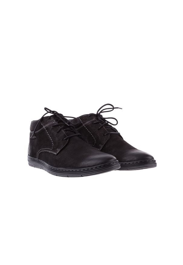 Trzewiki Bayla-081 826 Czarny, Skóra naturalna. Okazja: na co dzień. Kolor: czarny. Materiał: nubuk. Szerokość cholewki: normalna. Wzór: aplikacja. Styl: sportowy, casual