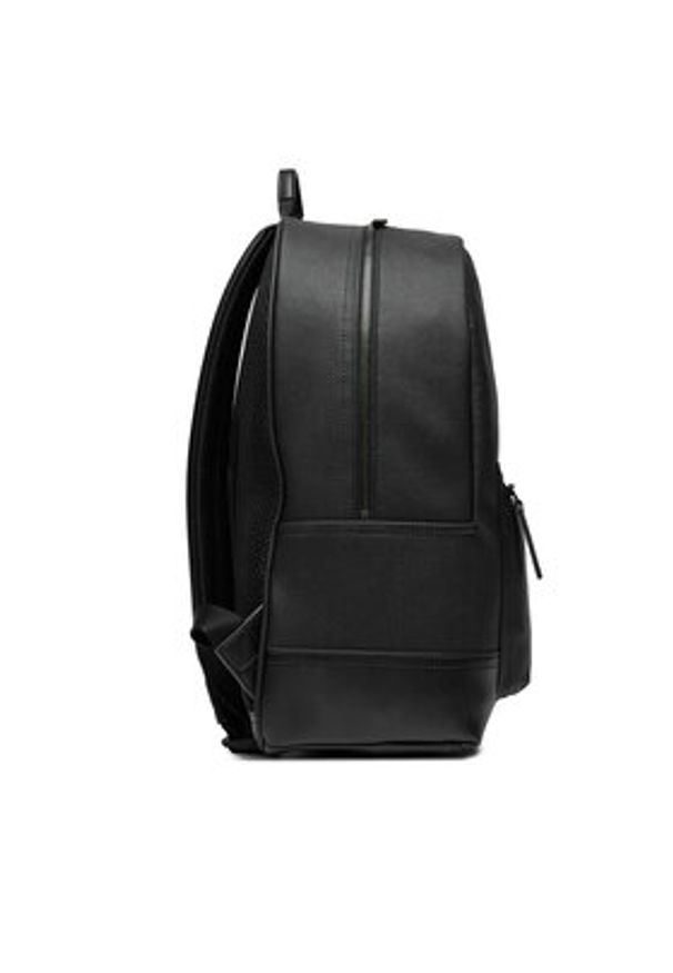 Calvin Klein Jeans Plecak Coated Campus Bp Angled40 Pu K50K512028 Czarny. Kolor: czarny. Materiał: materiał
