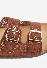 Renee - Brązowe Szydełkowe Klapki z Paskami ze Sprzączkami na Podeszwie z Imitacji Korka Elriess. Okazja: na co dzień. Kolor: brązowy. Materiał: jeans. Wzór: paski, ażurowy. Styl: boho, klasyczny, casual #8