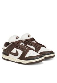 Nike Sneakersy Dunk Low Twist DZ2794 003 Biały. Kolor: biały. Materiał: skóra