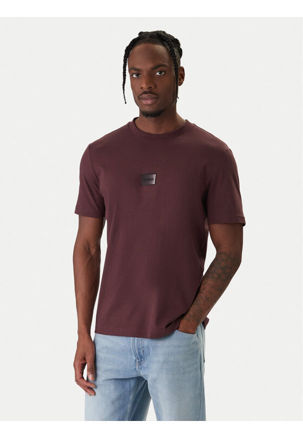 Hugo - HUGO T-Shirt Danotie 50553124 Brązowy Regular Fit. Kolor: brązowy. Materiał: bawełna