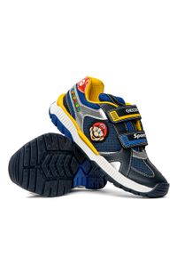 Geox - Sneakersy dziecięce granatowe GEOX J Tuono Super Mario. Kolor: niebieski. Materiał: materiał. Sport: bieganie
