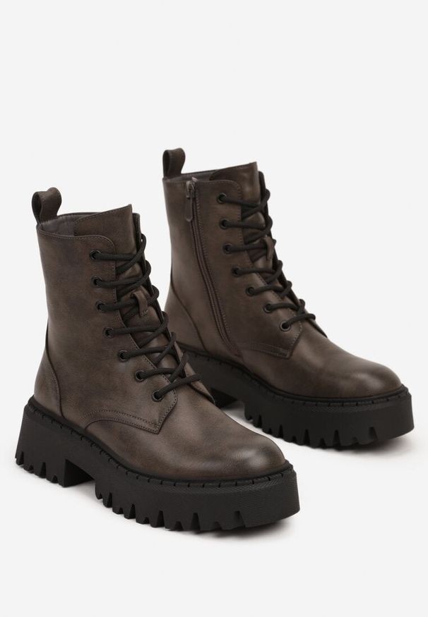 Born2be - Szare Botki Workery na Grubej Podeszwie ze Sznurowaniem Sailia. Okazja: na co dzień. Kolor: szary. Materiał: jeans, skóra. Styl: klasyczny, casual, elegancki