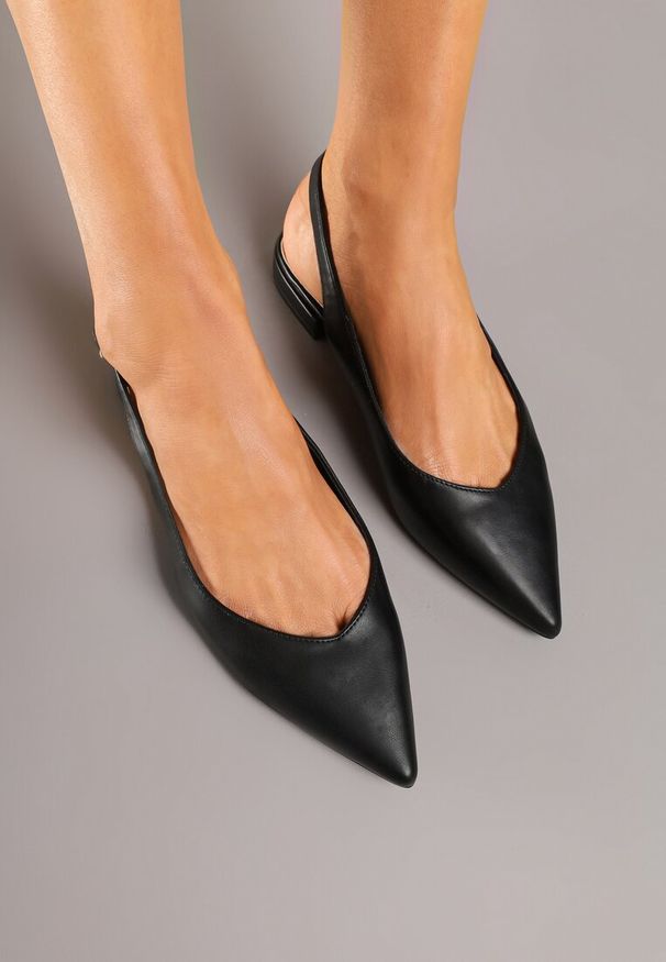 Renee - Czarne Sandały Slingback Vices z Wkładką ze Skóry Naturalnej Lisanilis. Okazja: na spotkanie biznesowe, na spacer. Zapięcie: pasek. Kolor: czarny. Materiał: skóra. Obcas: na obcasie. Styl: biznesowy