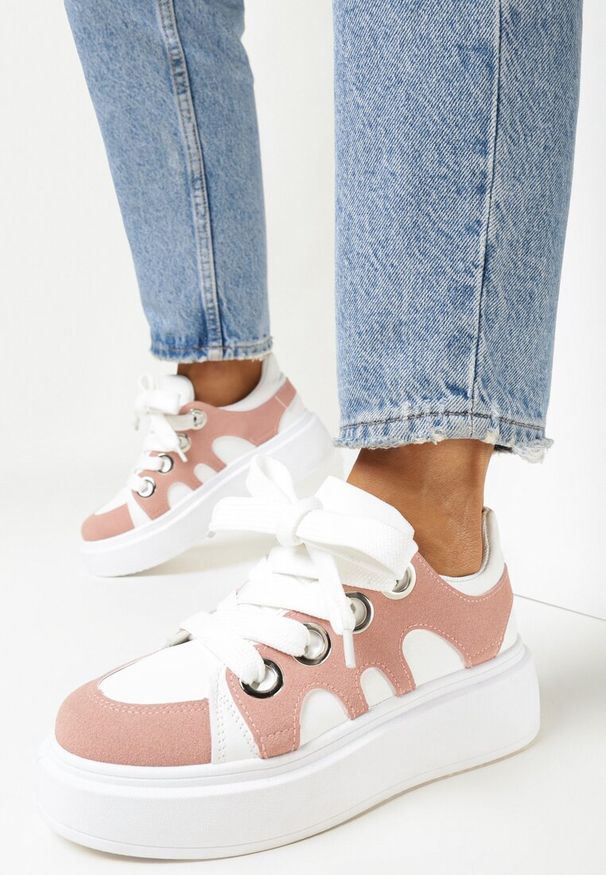 Born2be - BIało-Różowe Sneakersy na Grubej Podeszwie Jorisa. Nosek buta: okrągły. Zapięcie: sznurówki. Kolor: biały. Materiał: materiał. Sezon: jesień, wiosna. Obcas: na obcasie. Wysokość obcasa: niski