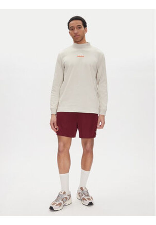 Adidas - adidas Longsleeve JD5402 Beżowy Loose Fit. Kolor: beżowy. Materiał: bawełna. Długość rękawa: długi rękaw
