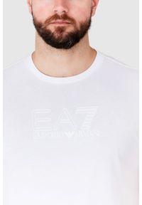 EA7 Emporio Armani - EA7 Biały t-shirt męski z aplikacją z logo. Kolor: biały. Materiał: prążkowany. Wzór: aplikacja #5