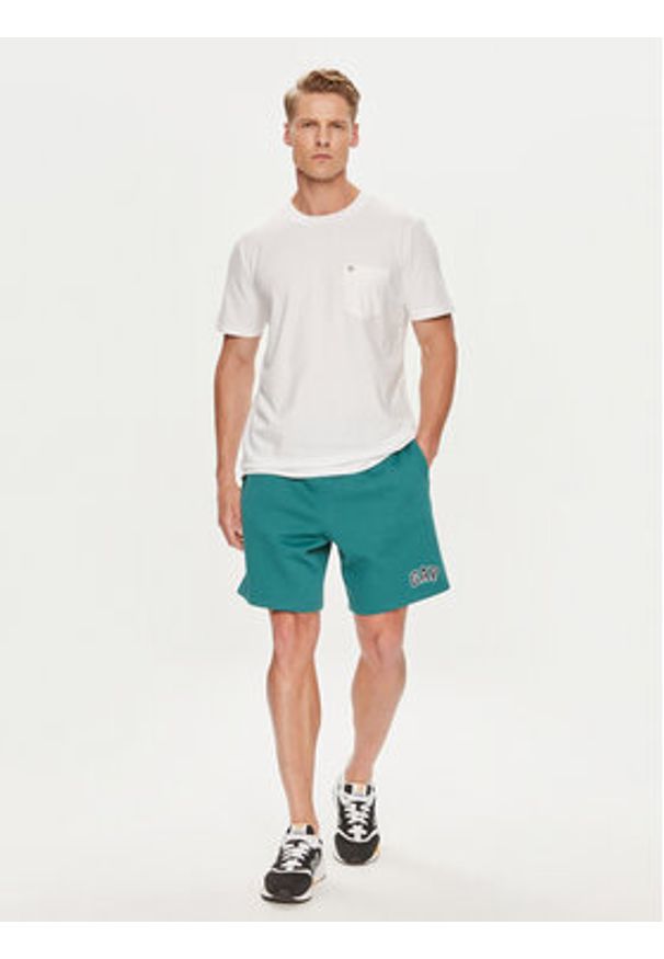 GAP - Gap T-Shirt 857901-04 Biały Regular Fit. Kolor: biały. Materiał: bawełna